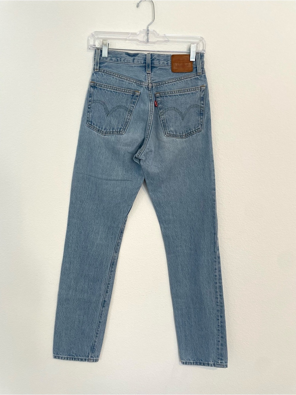 Levi's Premium 501 High-Rise Light Wash Women's 24 Jeans - Picture 5 of 15